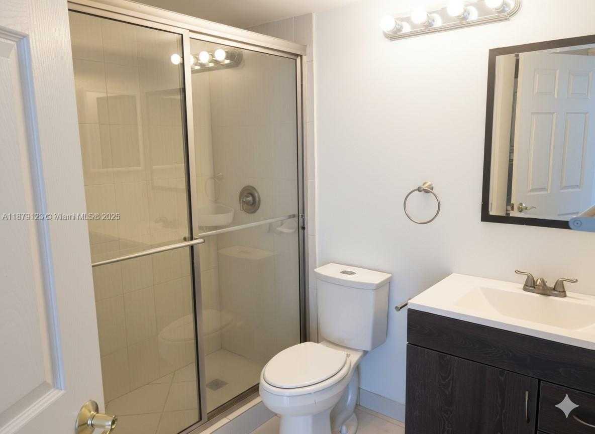 Small Image of 3600 MYSTIC POINTE DR #604, Aventura Number 12