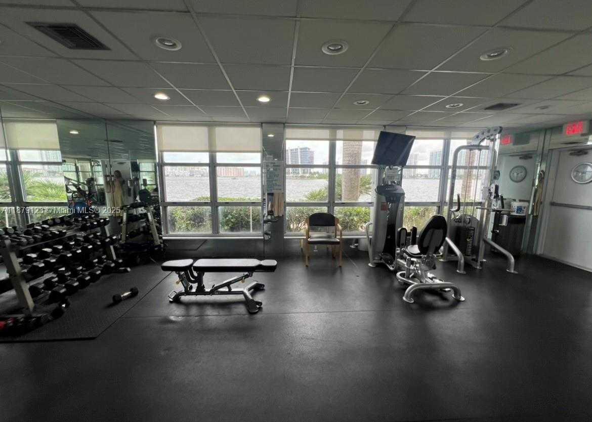 Small Image of 3600 MYSTIC POINTE DR #604, Aventura Number 14