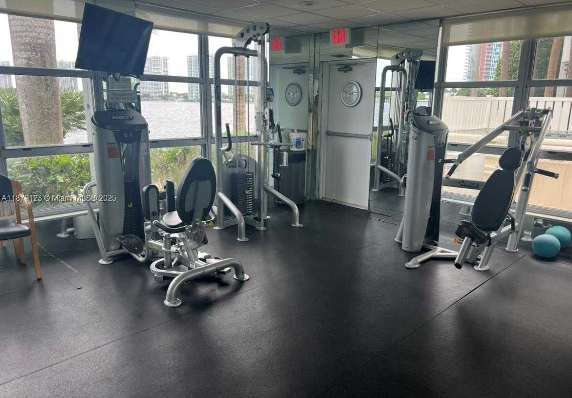 Small Image of 3600 MYSTIC POINTE DR #604, Aventura Number 15