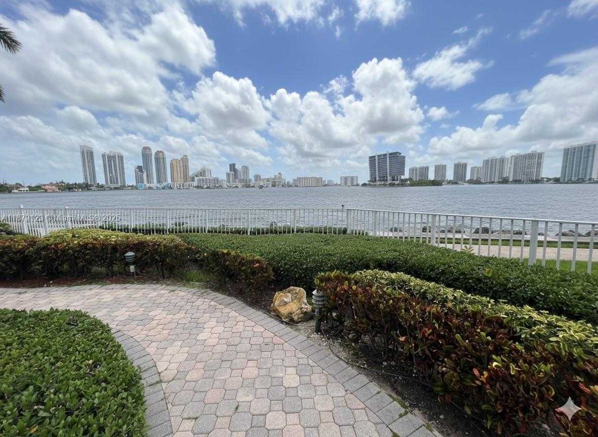 Small Image of 3600 MYSTIC POINTE DR #604, Aventura Number 20