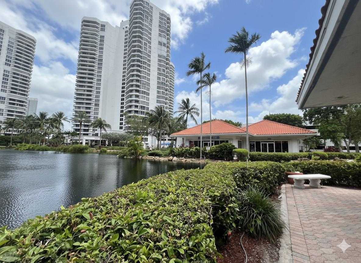 Small Image of 3600 MYSTIC POINTE DR #604, Aventura Number 26