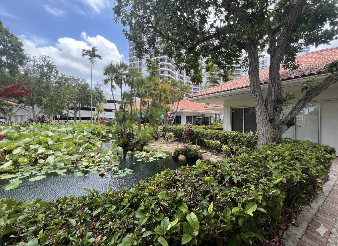 Small Image of 3600 MYSTIC POINTE DR #604, Aventura Number 27