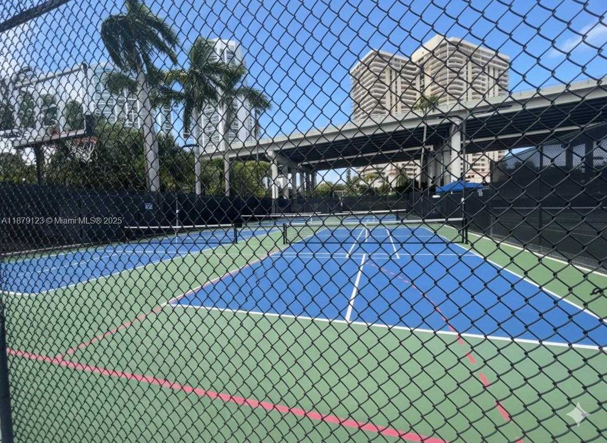 Small Image of 3600 MYSTIC POINTE DR #604, Aventura Number 30