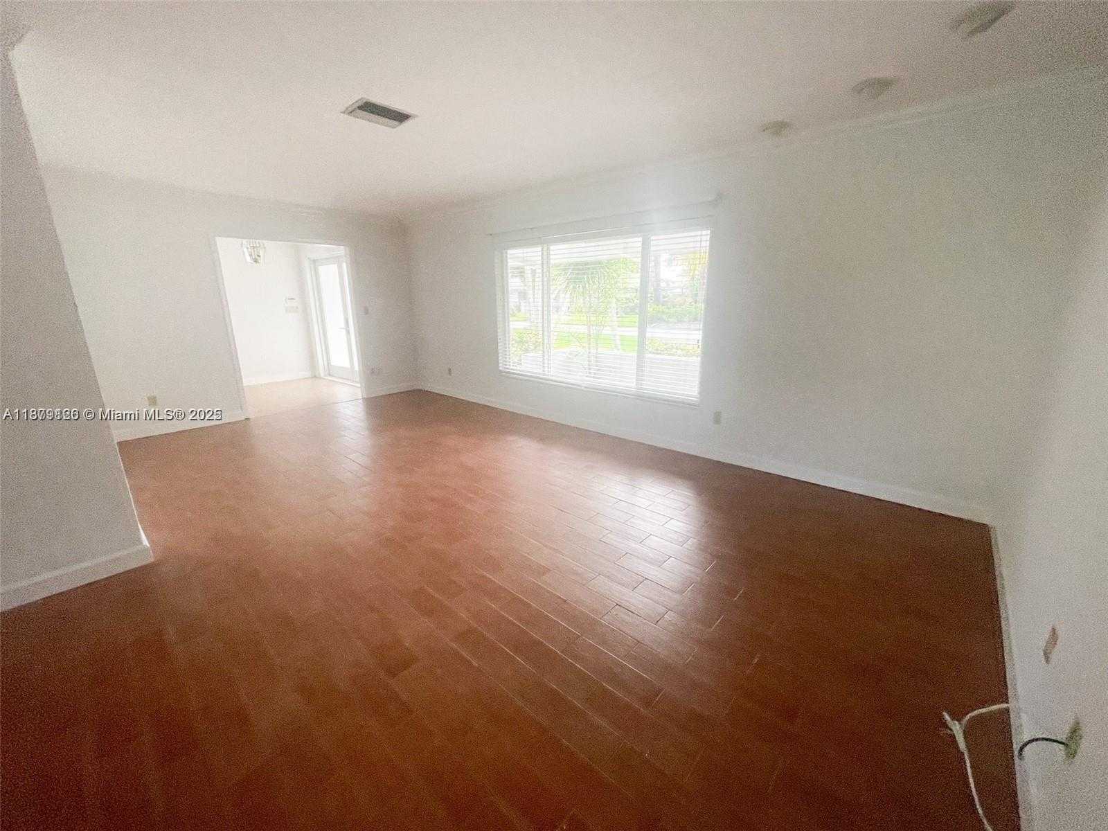 Small Image of 8785 SOUTH WEST 176TH TER, Palmetto Bay Number 11