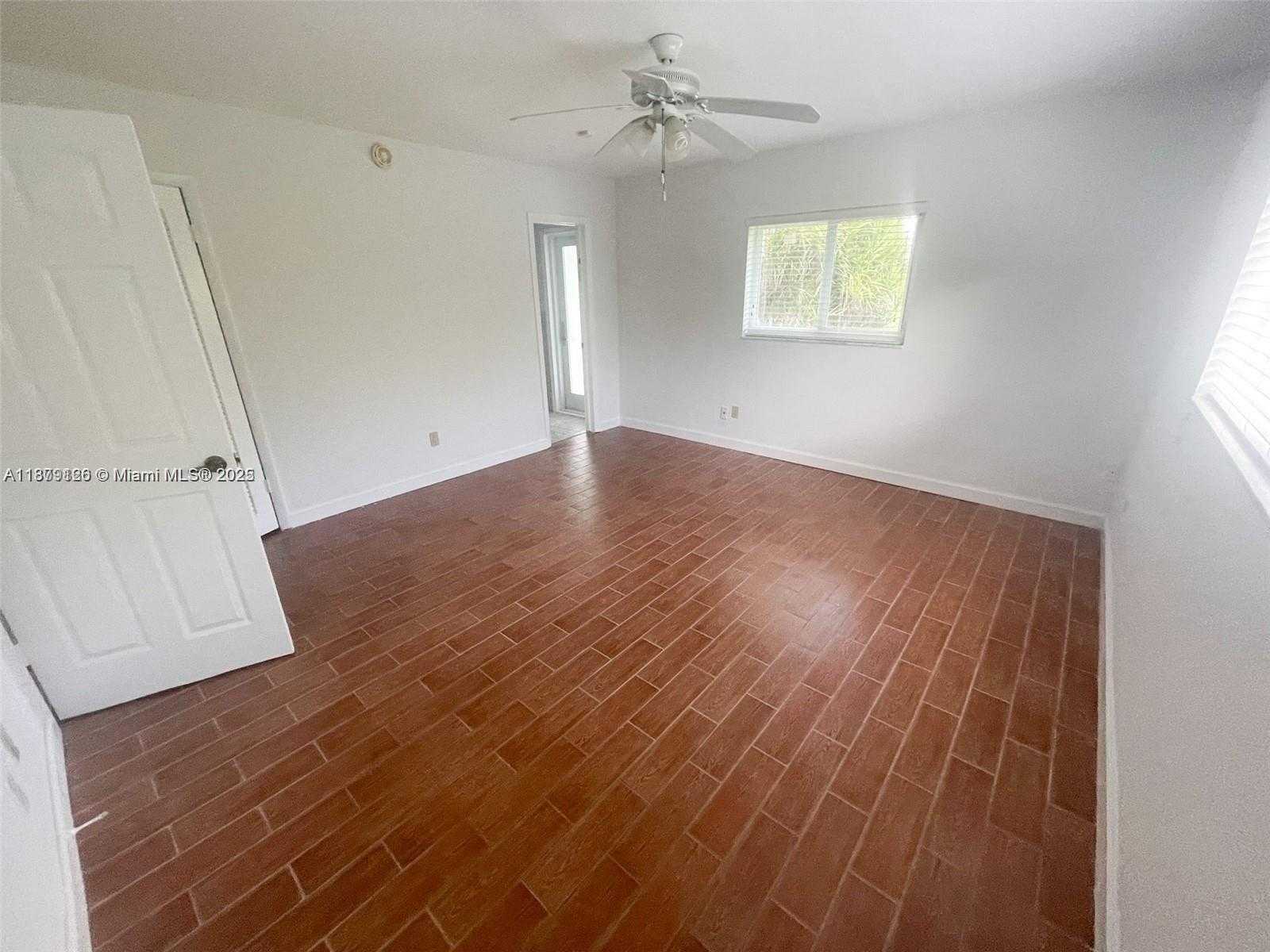 Small Image of 8785 SOUTH WEST 176TH TER, Palmetto Bay Number 16
