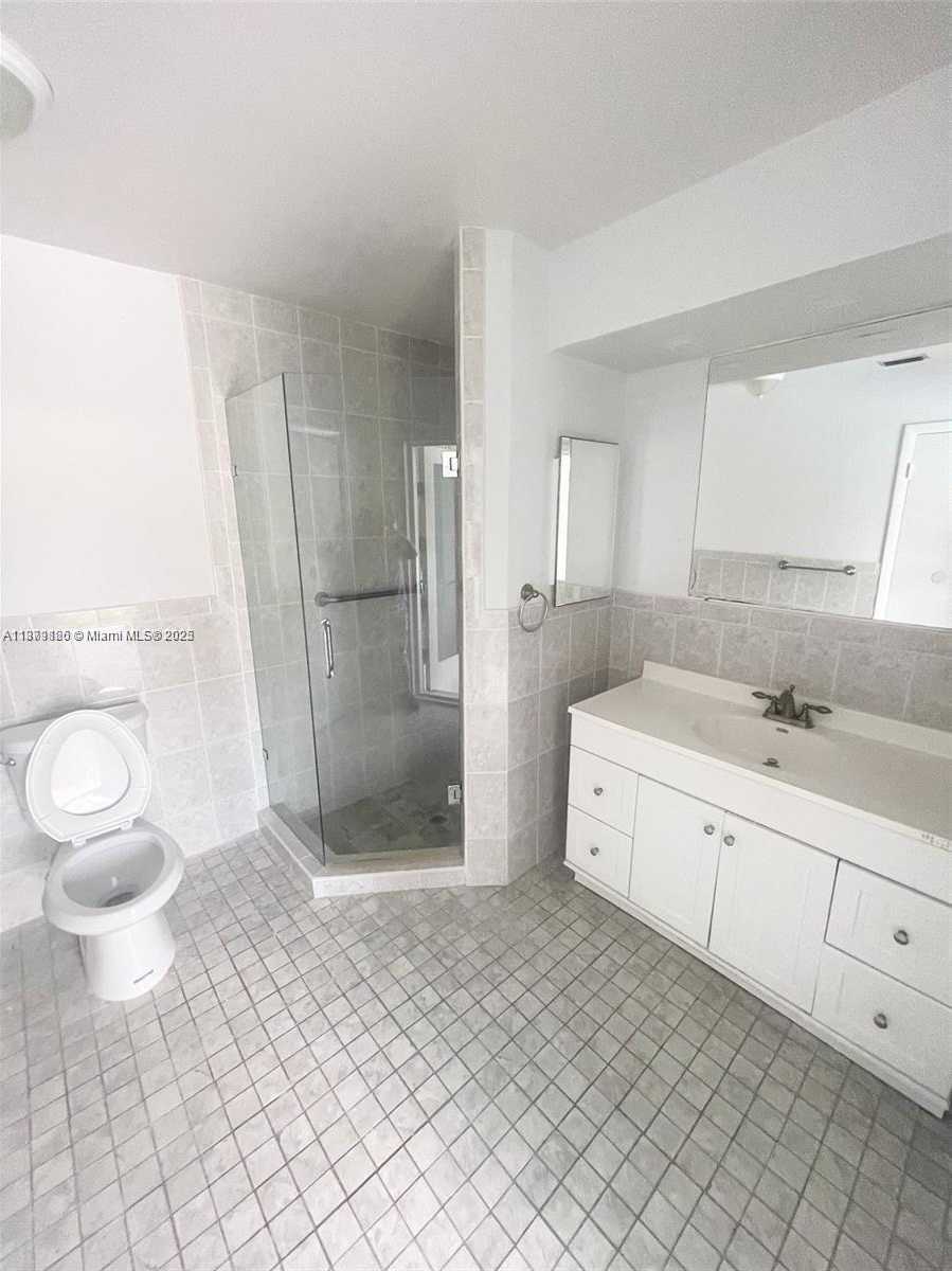 Small Image of 8785 SOUTH WEST 176TH TER, Palmetto Bay Number 17