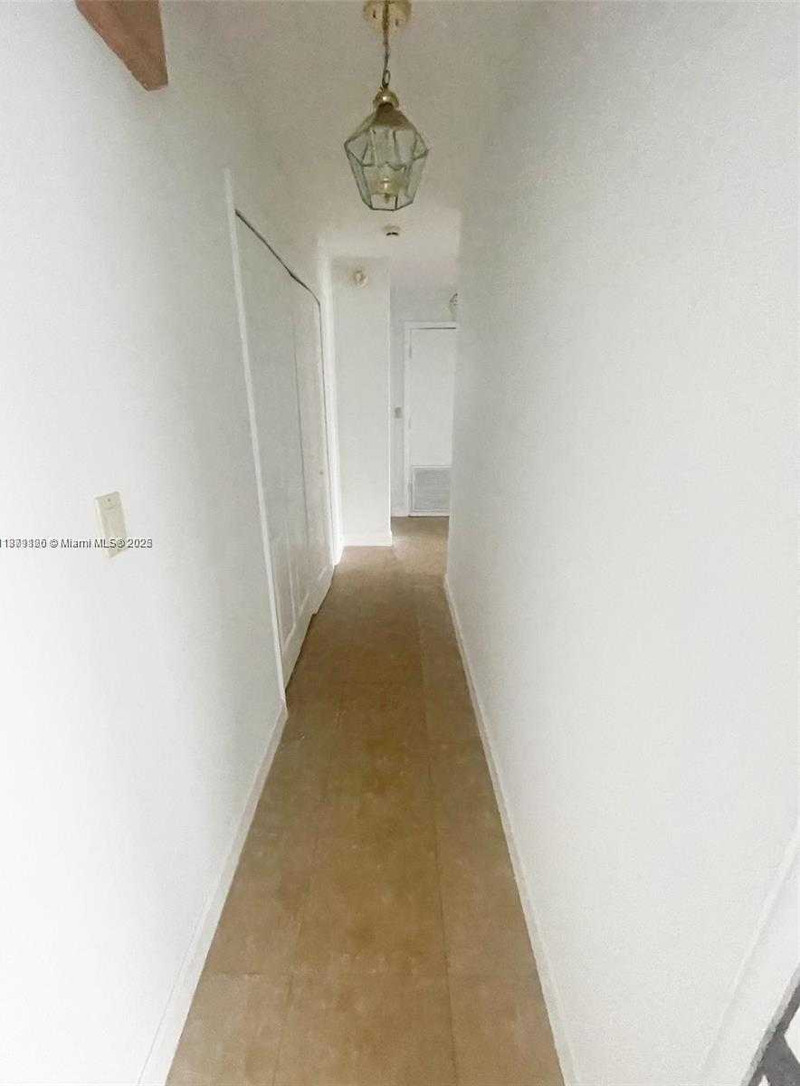 Small Image of 8785 SOUTH WEST 176TH TER, Palmetto Bay Number 8