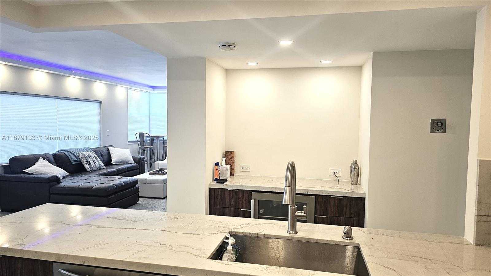 Small Image of 1965 SOUTH OCEAN DR #2S, Hallandale Beach Number 3