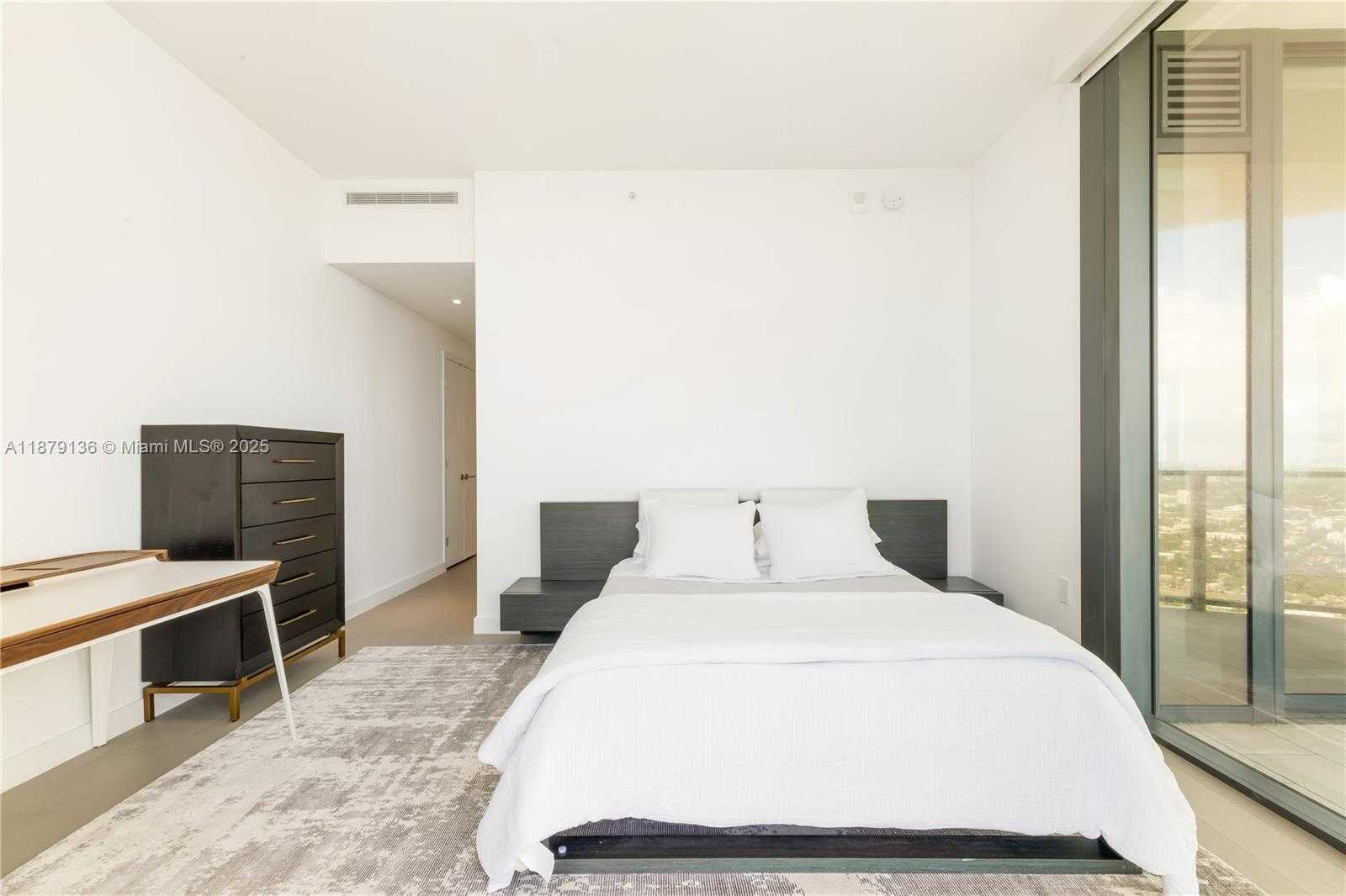 Small Image of 501 West Ave, Miami Beach, FL 33139, USA Number 14