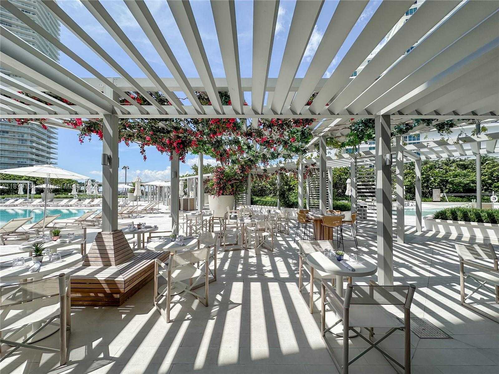 Small Image of 501 West Ave, Miami Beach, FL 33139, USA Number 21