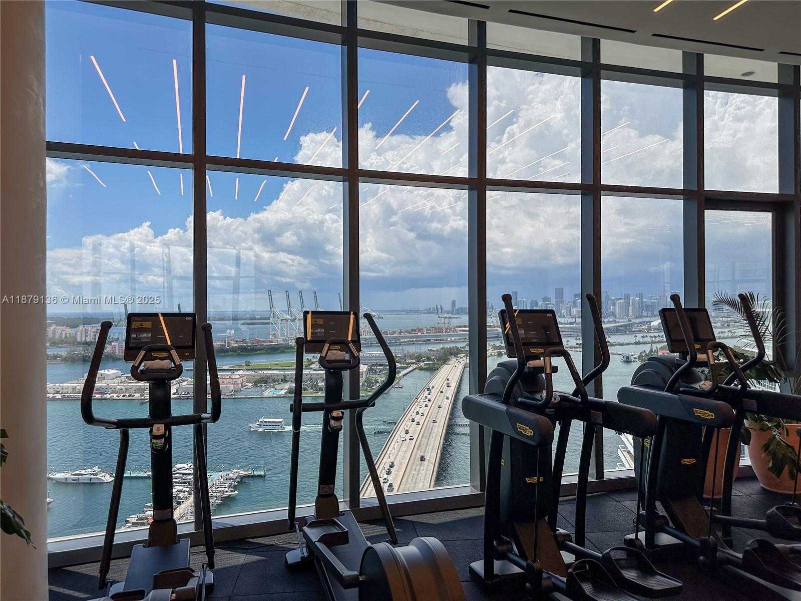 Small Image of 501 West Ave, Miami Beach, FL 33139, USA Number 27