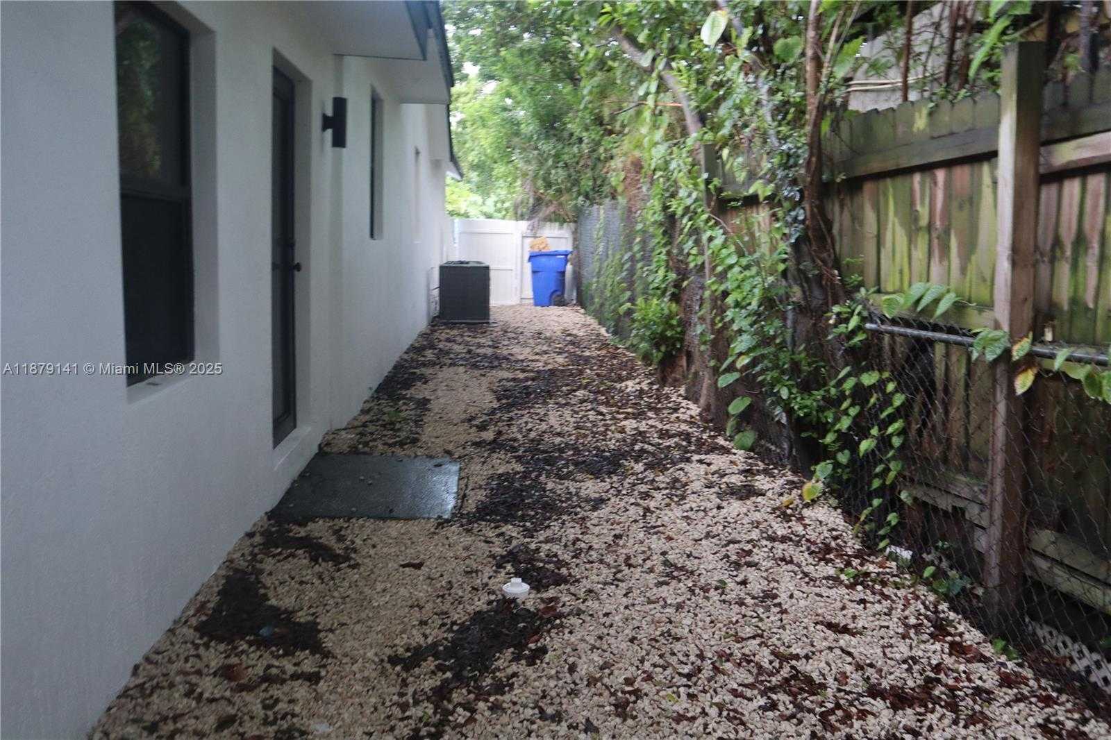 Small Image of 1212 NORTH 22ND AVE #2, Hollywood Number 17