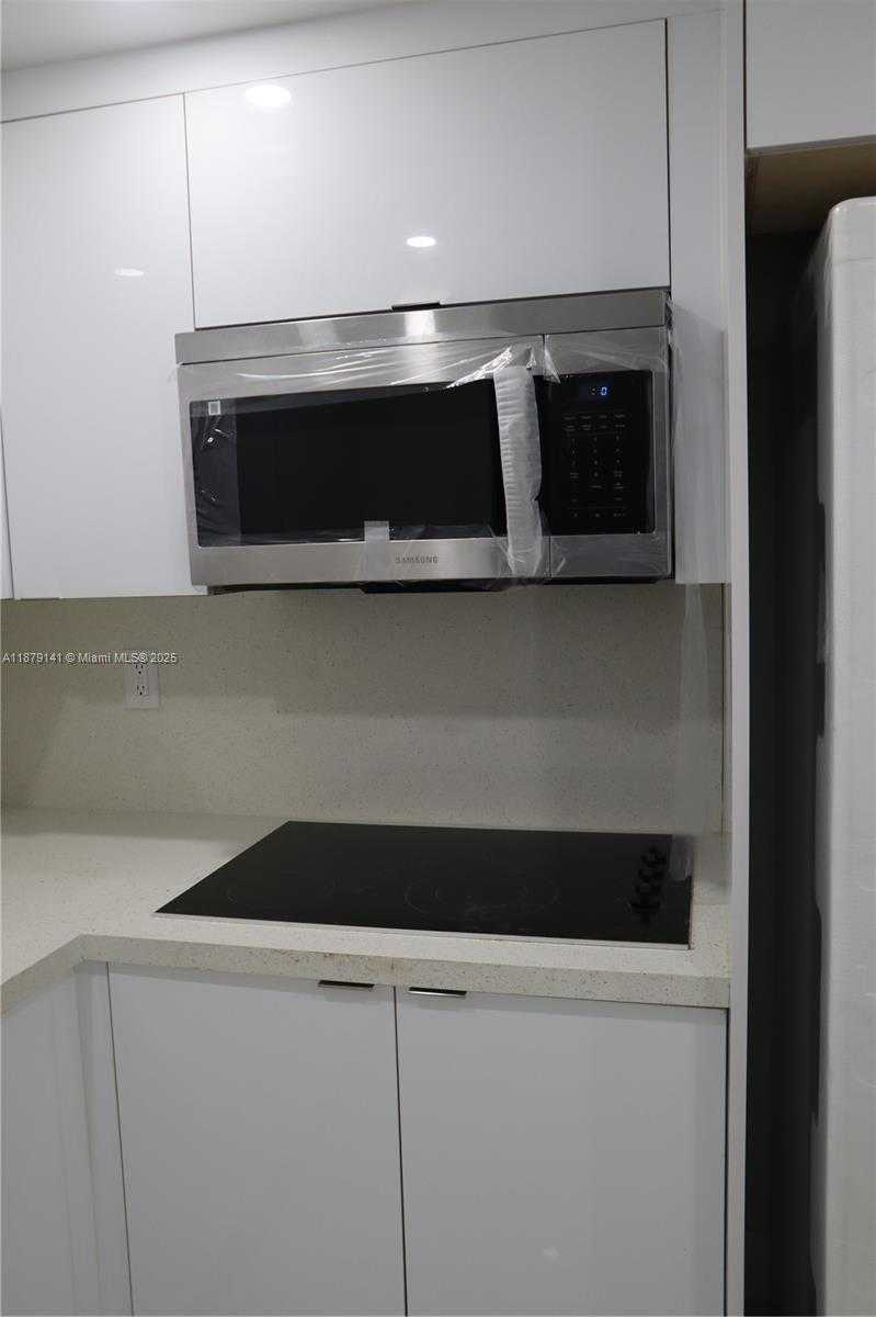 Small Image of 1212 NORTH 22ND AVE #2, Hollywood Number 3