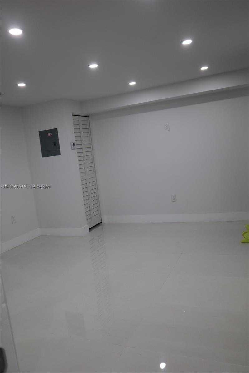 Small Image of 1212 NORTH 22ND AVE #2, Hollywood Number 9