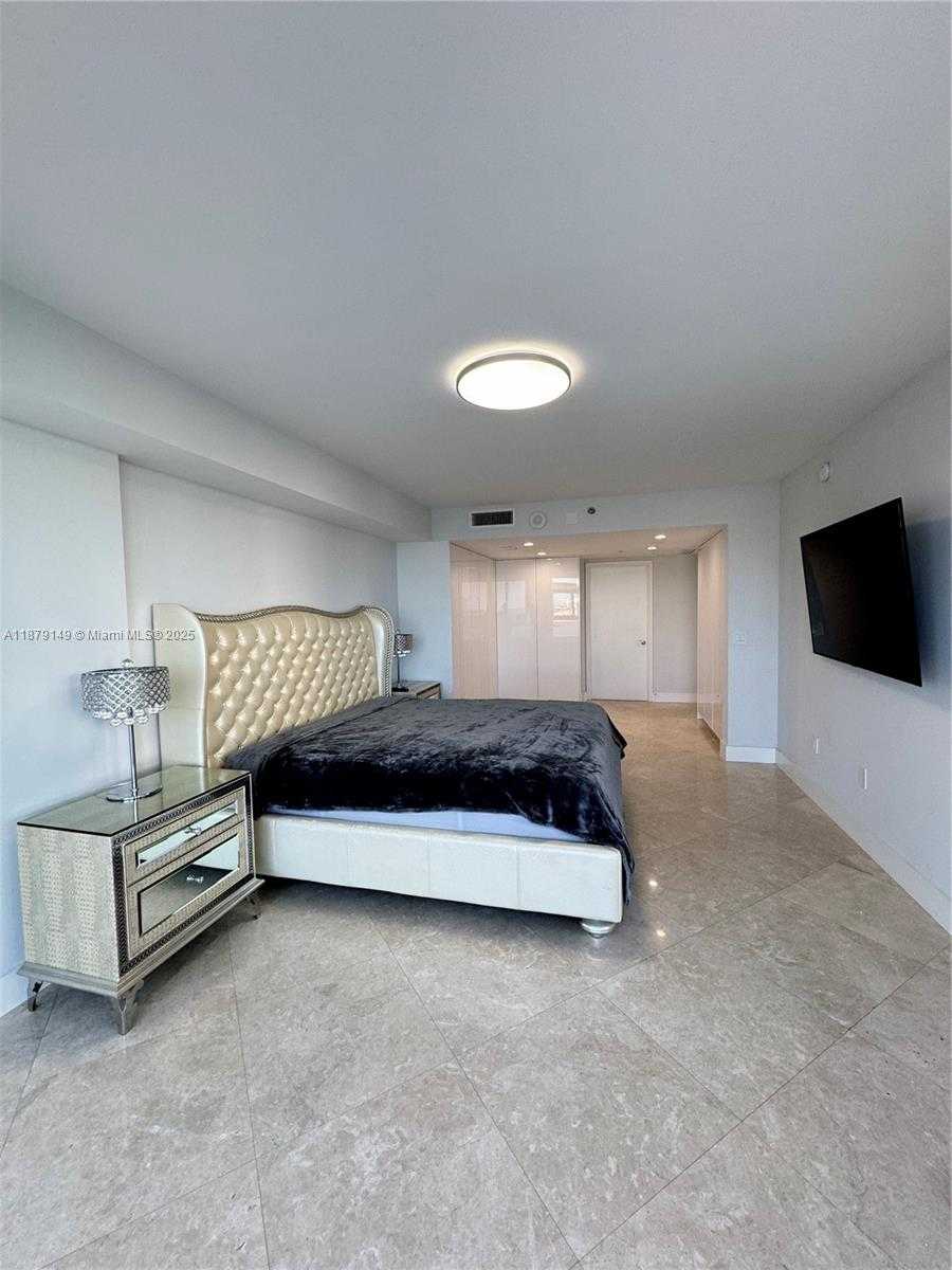 Small Image of 1800 SOUTH OCEAN DR #701, Hallandale Beach Number 10