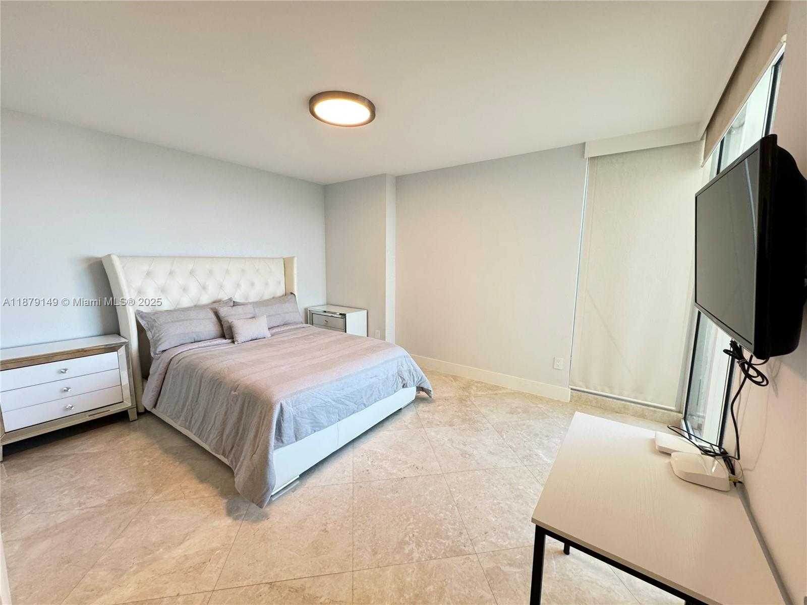 Small Image of 1800 SOUTH OCEAN DR #701, Hallandale Beach Number 13