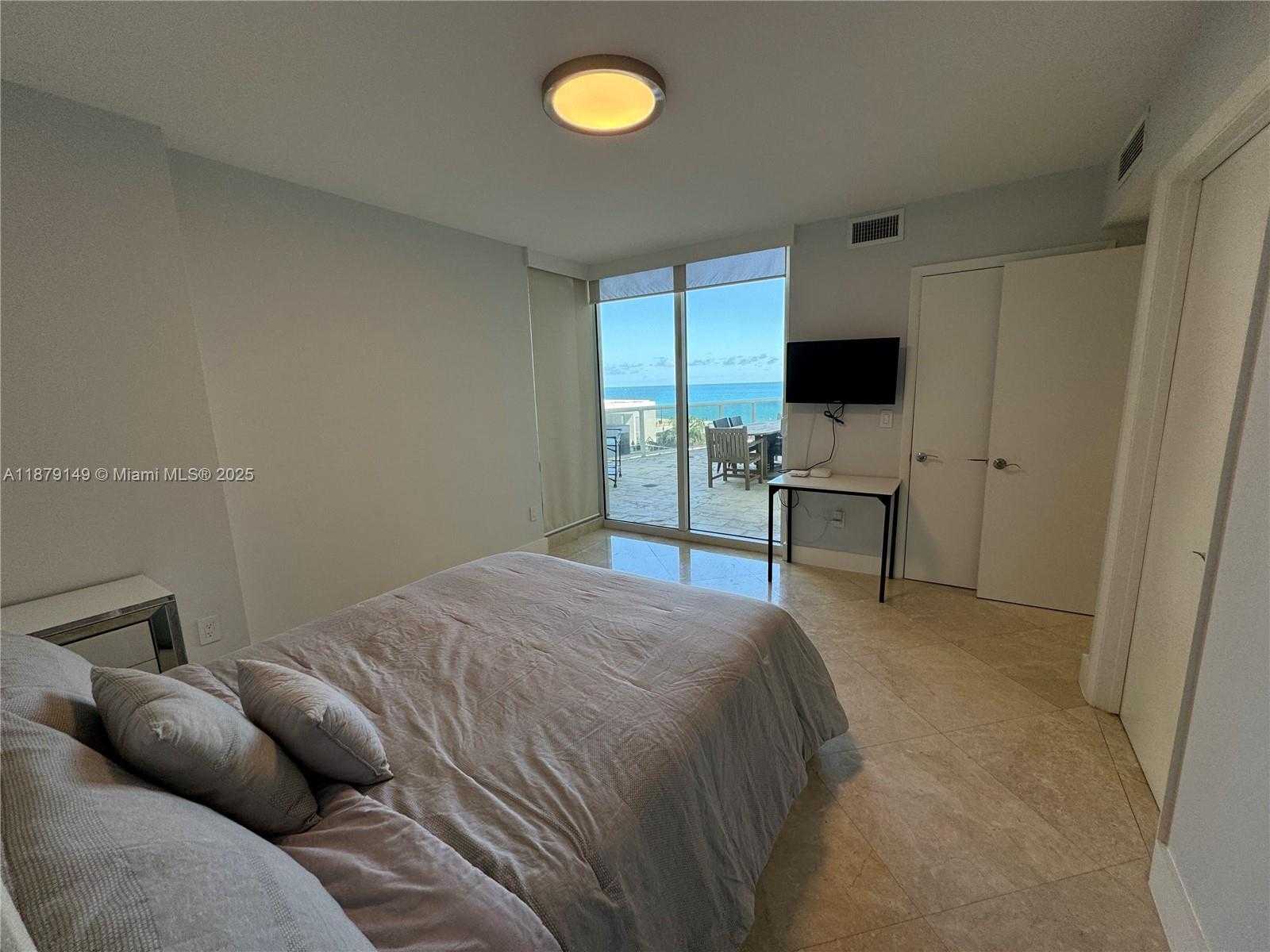 Small Image of 1800 SOUTH OCEAN DR #701, Hallandale Beach Number 16