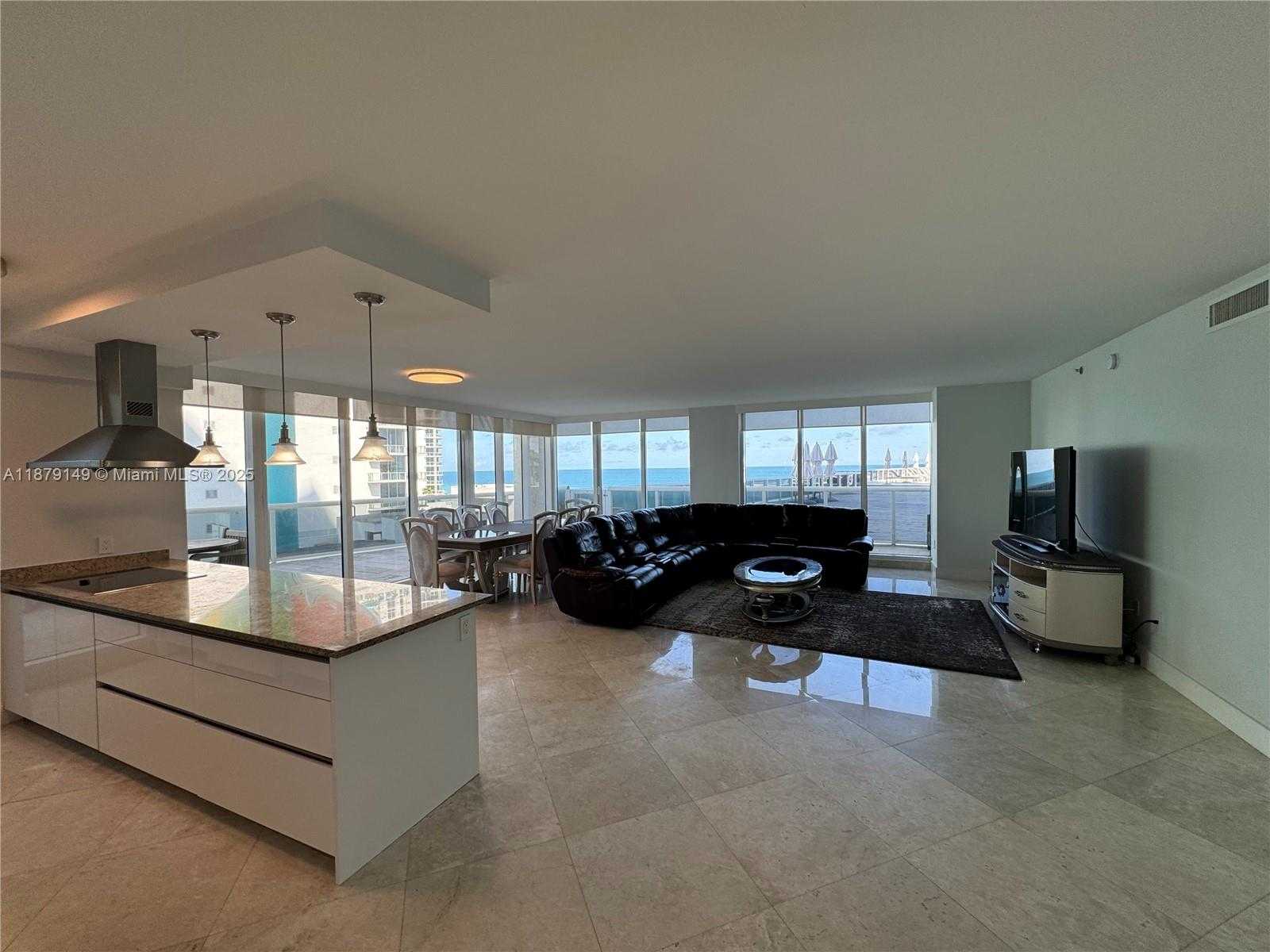 Small Image of 1800 SOUTH OCEAN DR #701, Hallandale Beach Number 3