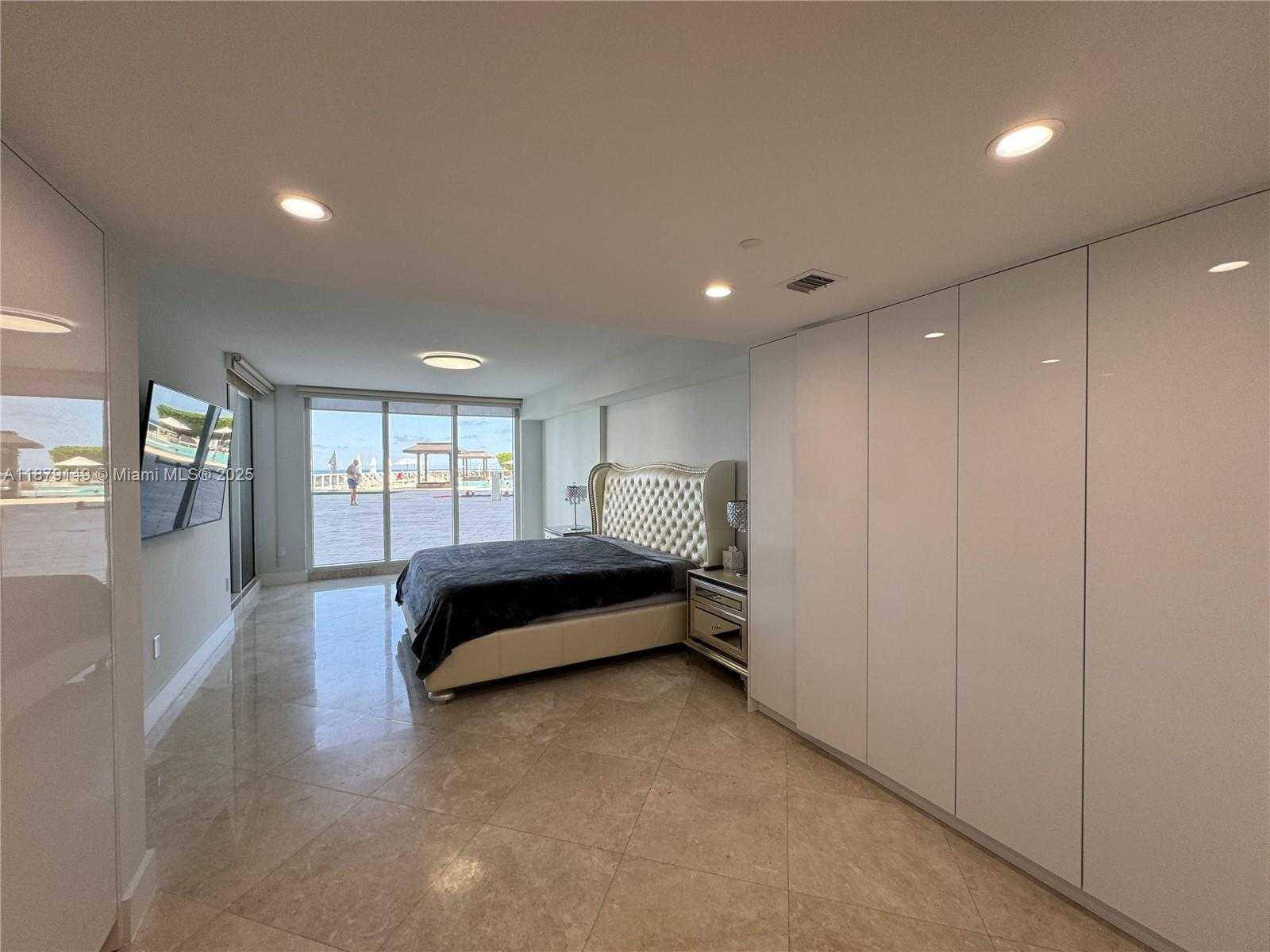 Small Image of 1800 SOUTH OCEAN DR #701, Hallandale Beach Number 9