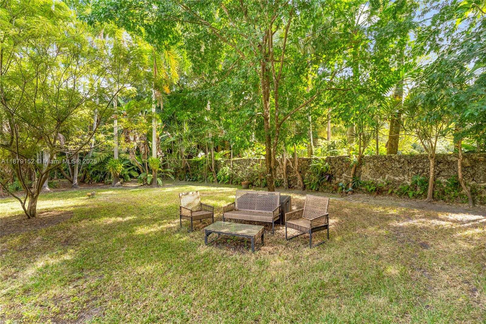 Small Image of 6630 SOUTH WEST 102ND ST, Pinecrest Number 16