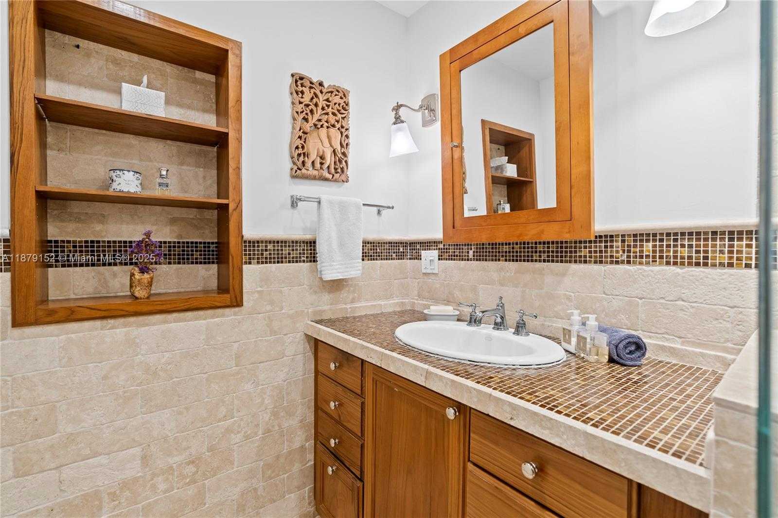 Small Image of 6630 SOUTH WEST 102ND ST, Pinecrest Number 44