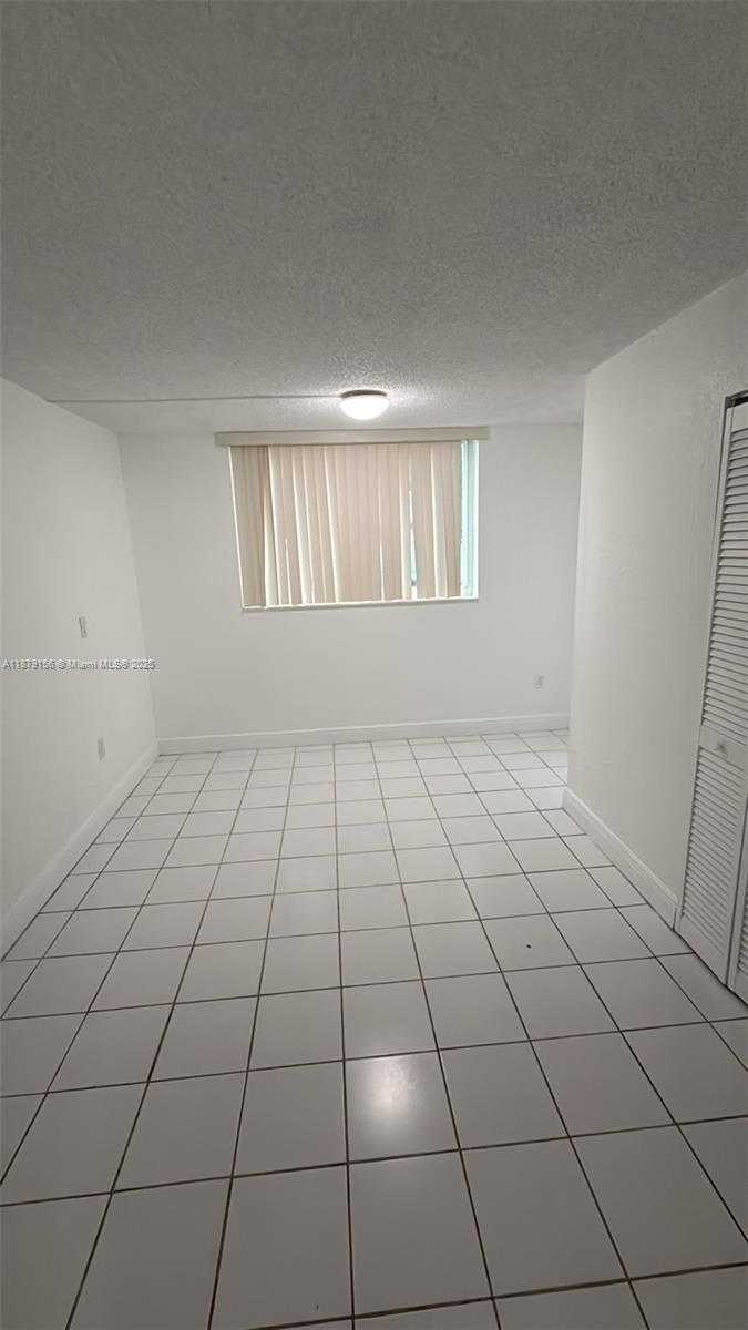 Small Image of 1251 NORTH EAST 108TH ST #110, Miami Number 4