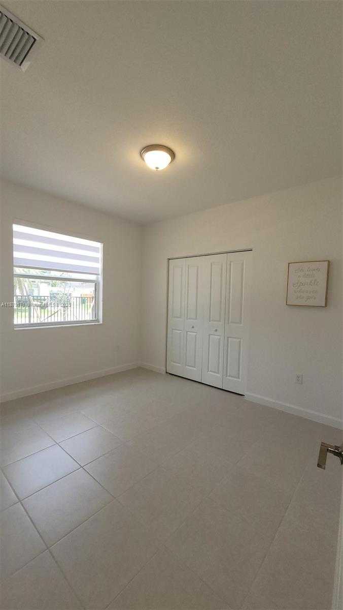 Small Image of 16105 SOUTH WEST 149TH AVE, Miami Number 15