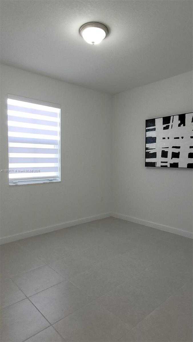 Small Image of 16105 SOUTH WEST 149TH AVE, Miami Number 18