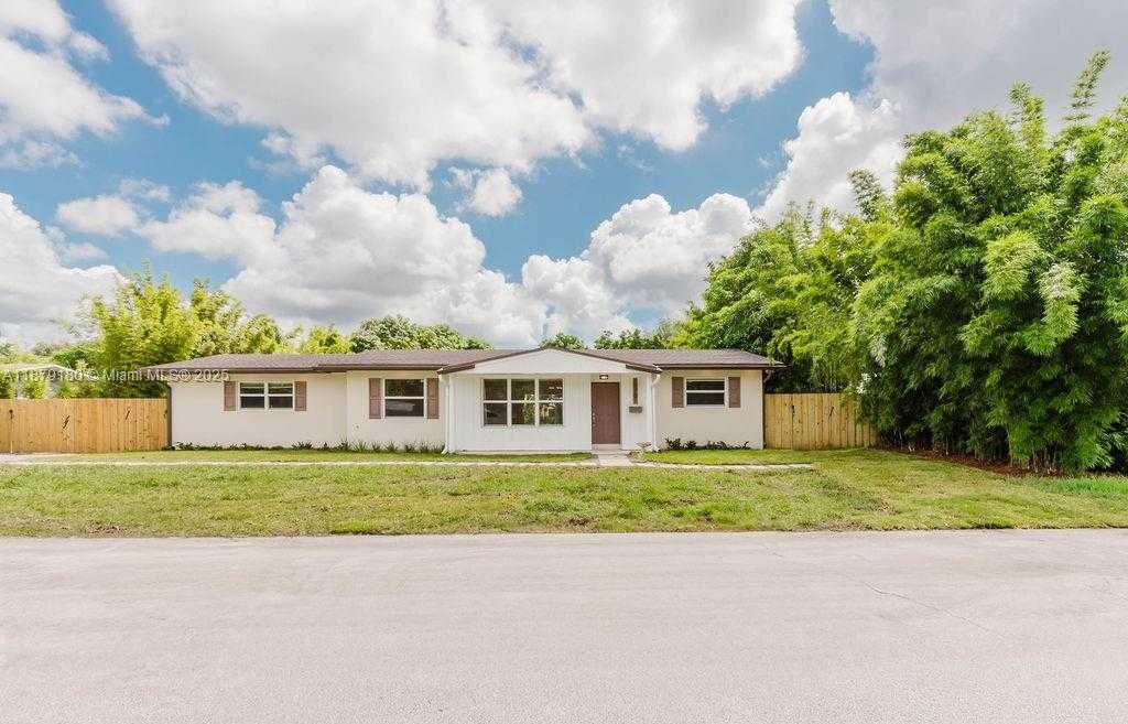 Small Image of 17701 SOUTH WEST 93RD AVE, Palmetto Bay Number 13