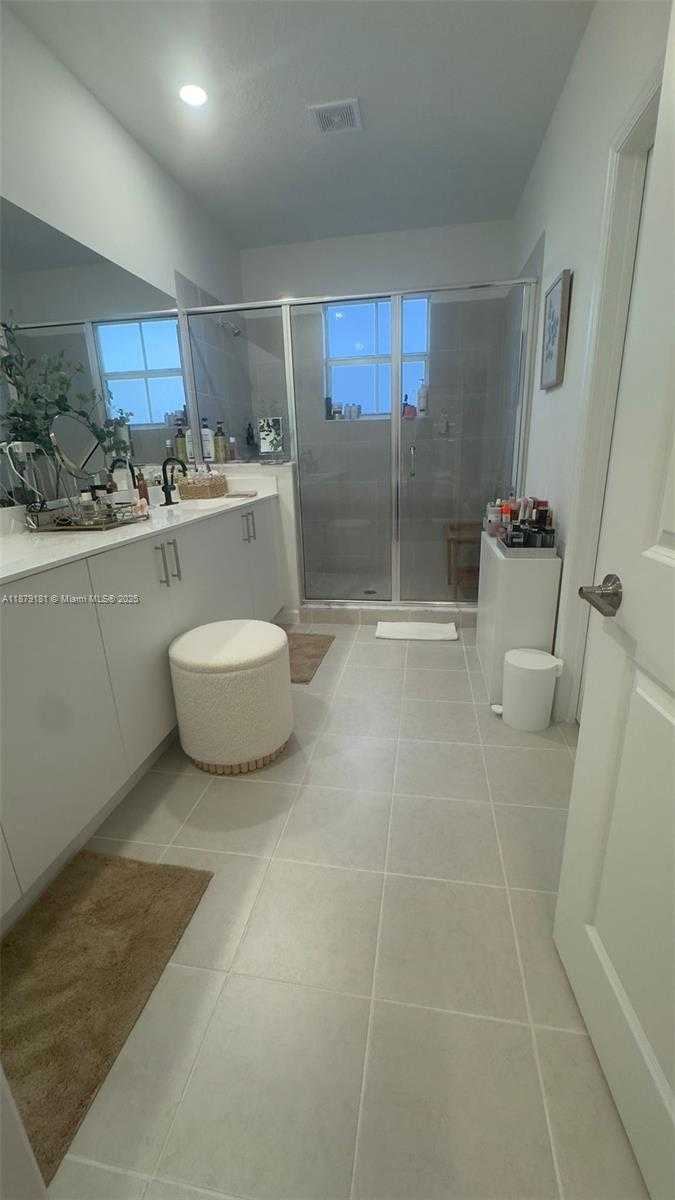 Small Image of 2415 SOUTH EAST 23RD RD, Homestead Number 16