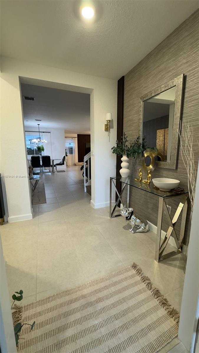 Small Image of 2415 SOUTH EAST 23RD RD, Homestead Number 5