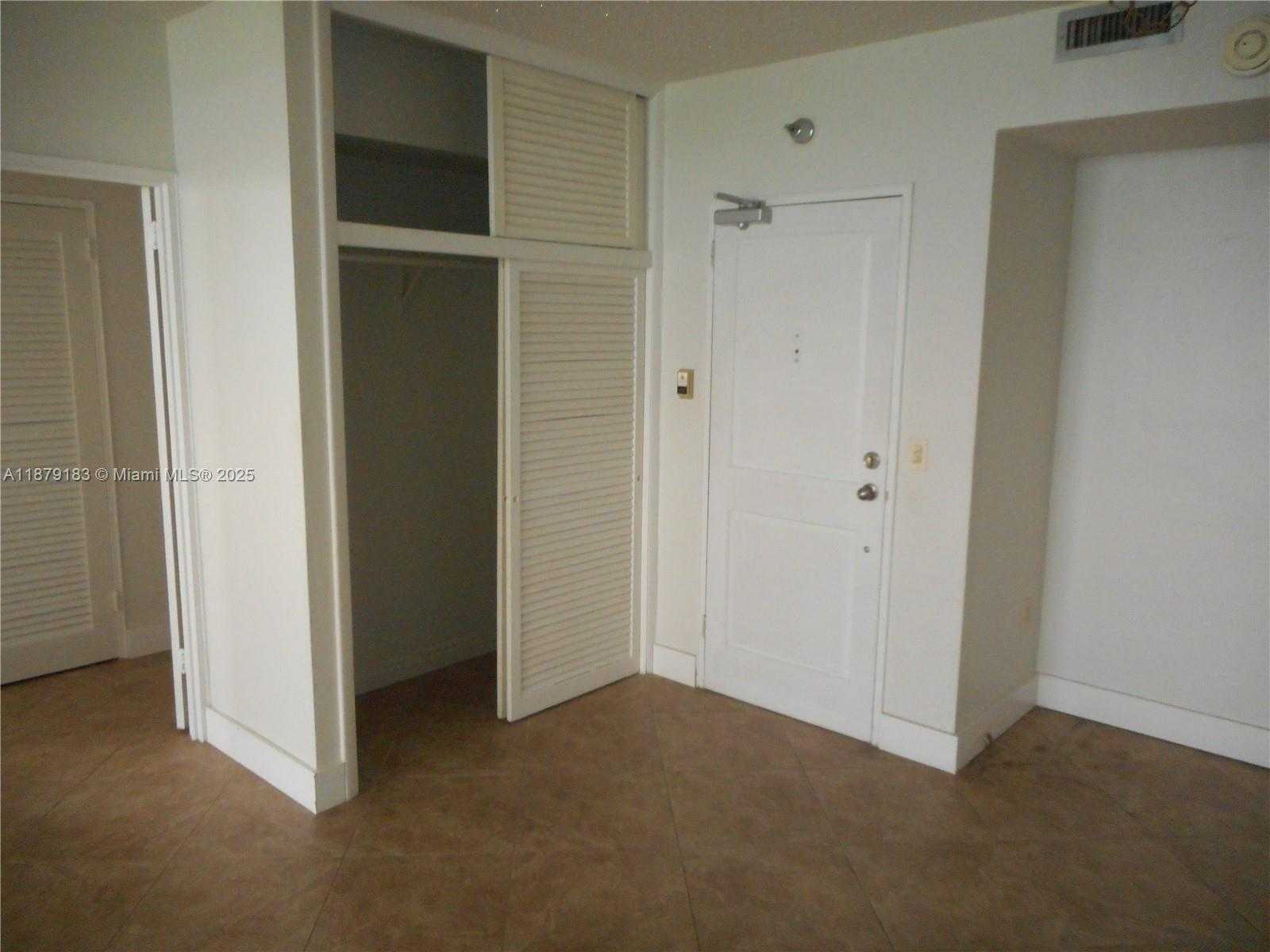 Small Image of 10185 COLLINS AVE #917, Bal Harbour Number 17