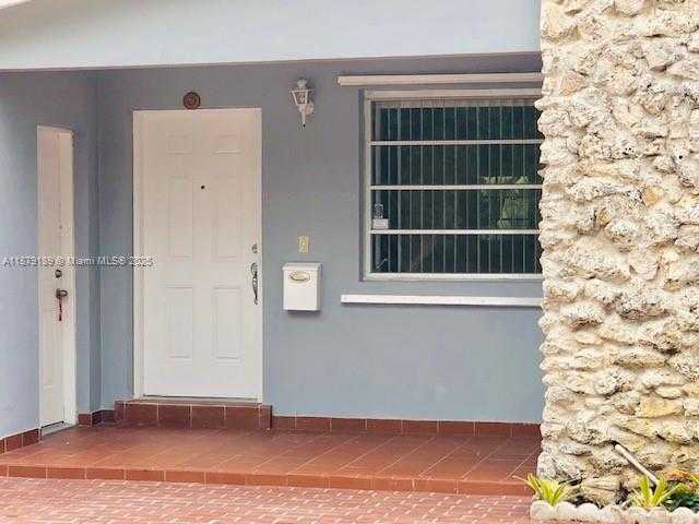 Small Image of 4101 SOUTH WEST 13TH TER, Miami Number 2