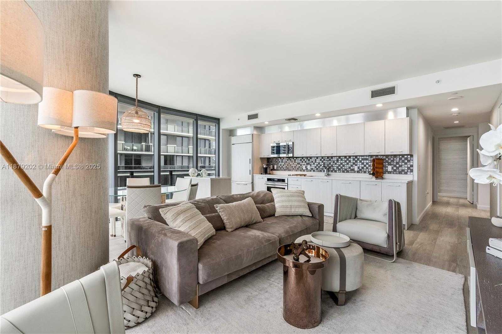Small Image of 55 SOUTH WEST 9TH ST #4001, Miami Number 4
