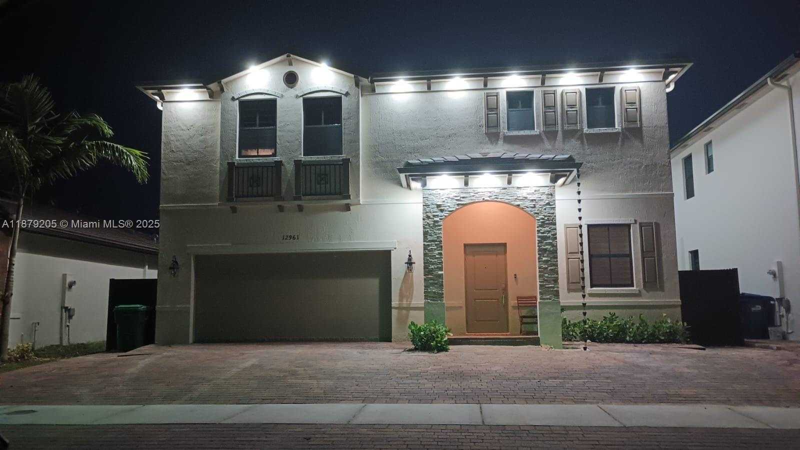 Small Image of 12961 SOUTH WEST 230TH ST, Miami Number 2