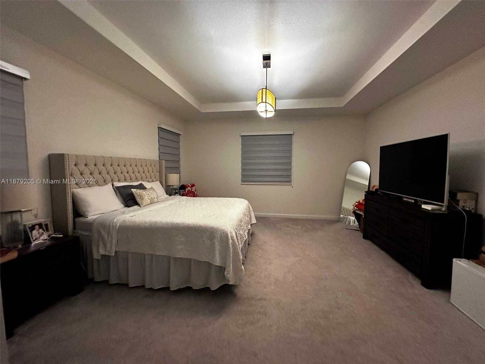 Small Image of 12961 SOUTH WEST 230TH ST, Miami Number 21