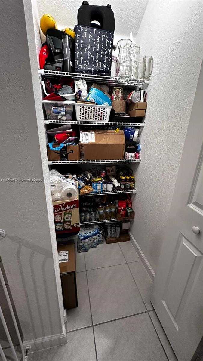 Small Image of 12961 SOUTH WEST 230TH ST, Miami Number 35