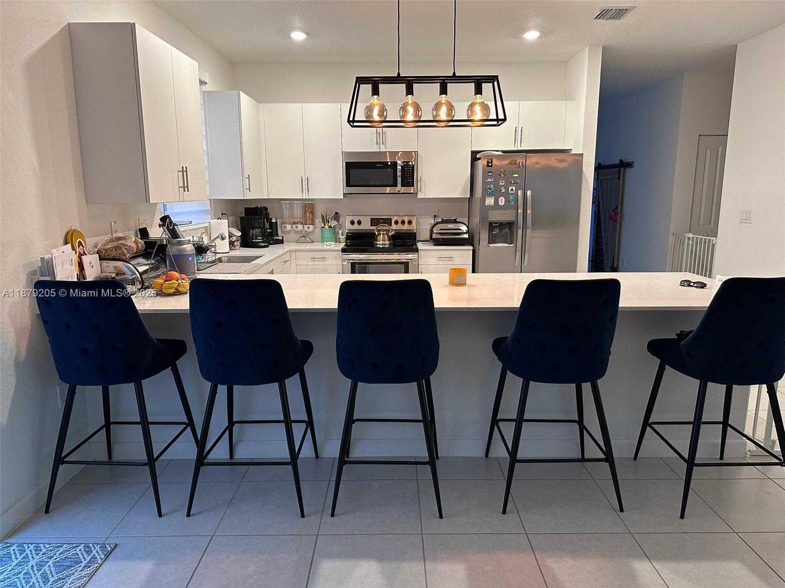 Small Image of 12961 SOUTH WEST 230TH ST, Miami Number 9