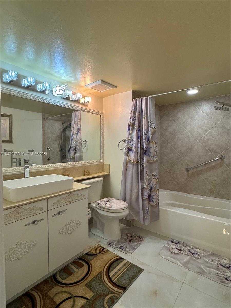 Small Image of 2080 SOUTH OCEAN DR #509, Hallandale Beach Number 11