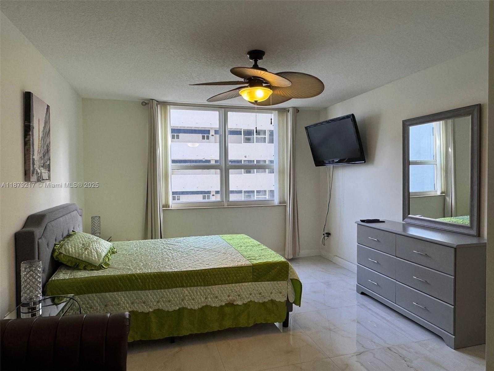 Small Image of 2080 SOUTH OCEAN DR #509, Hallandale Beach Number 13