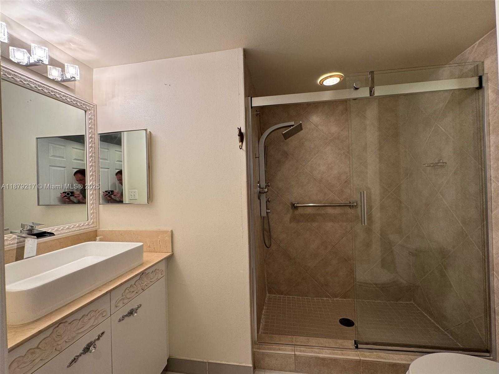Small Image of 2080 SOUTH OCEAN DR #509, Hallandale Beach Number 15
