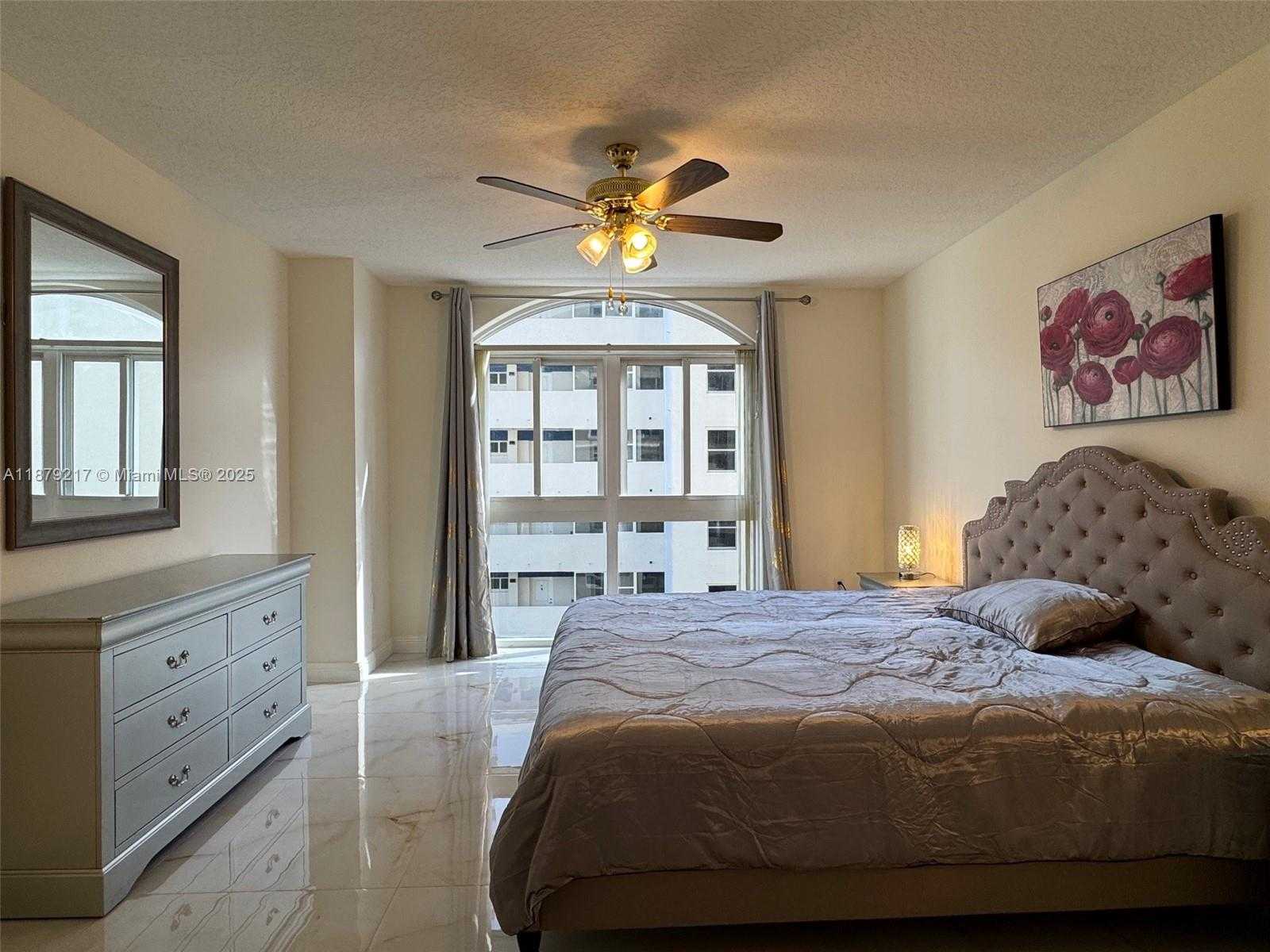 Small Image of 2080 SOUTH OCEAN DR #509, Hallandale Beach Number 8