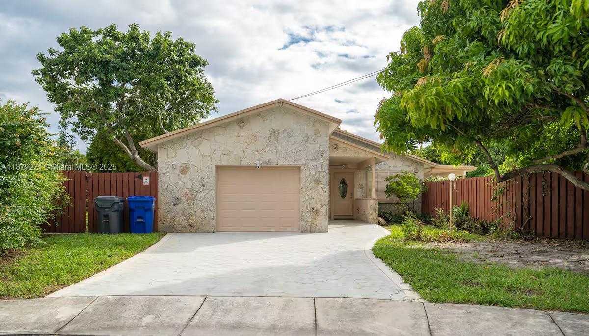 Small Image of 2650 SCOTT ST, Hollywood Number 18