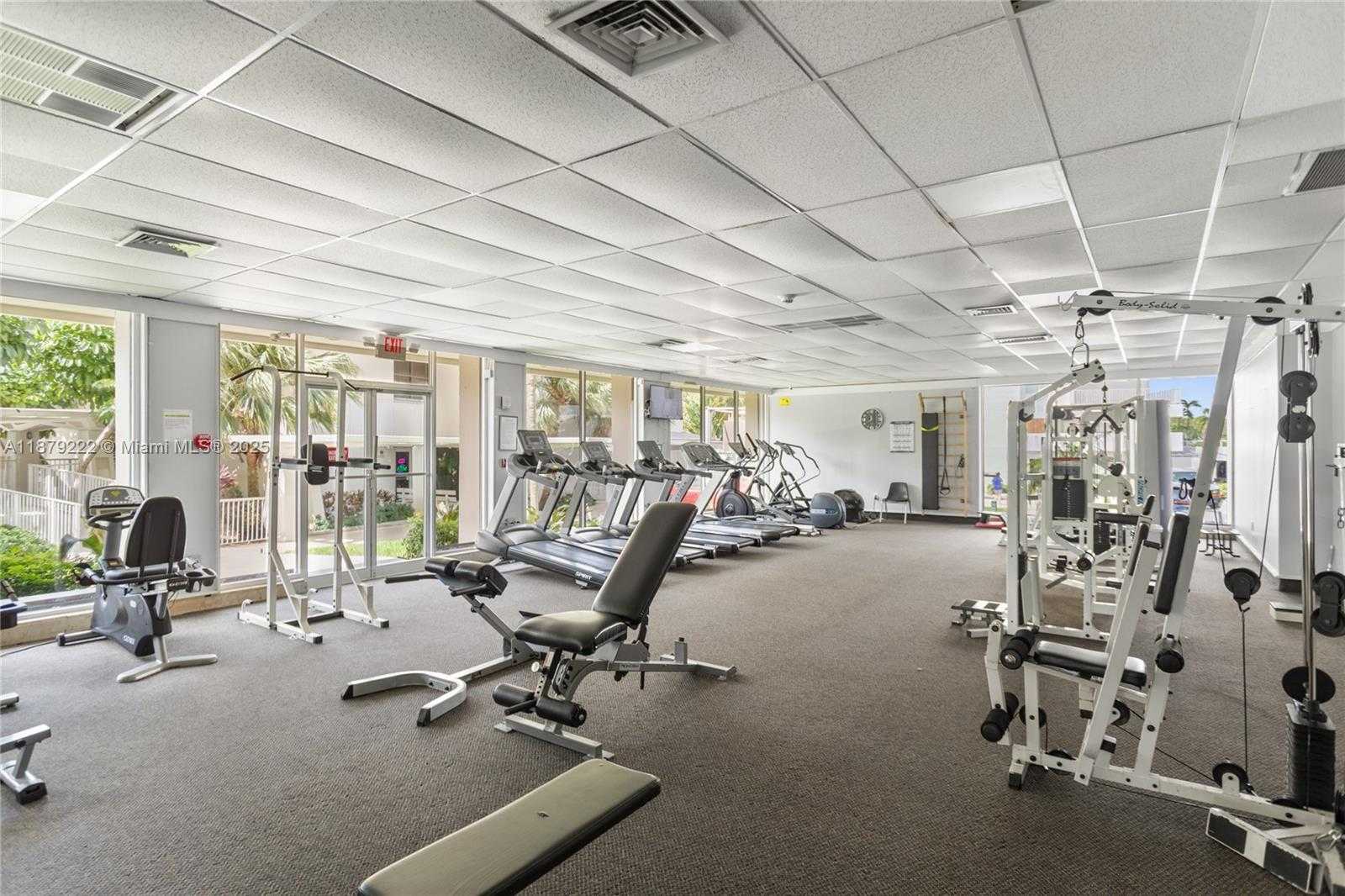Small Image of 300 BAYVIEW DR #1203, Sunny Isles Beach Number 19