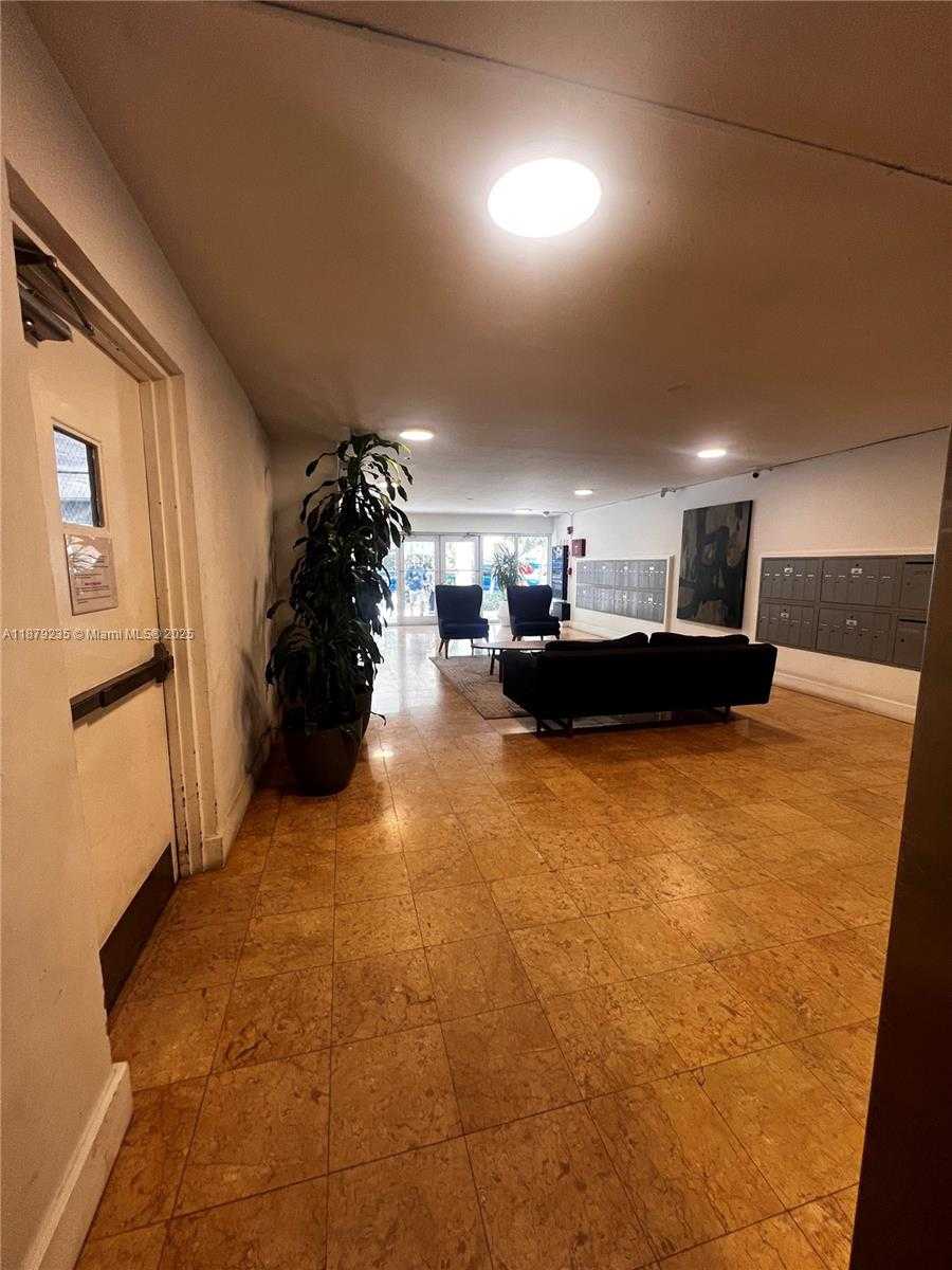 Small Image of 1750 JAMES AVE #3J, Miami Beach Number 6