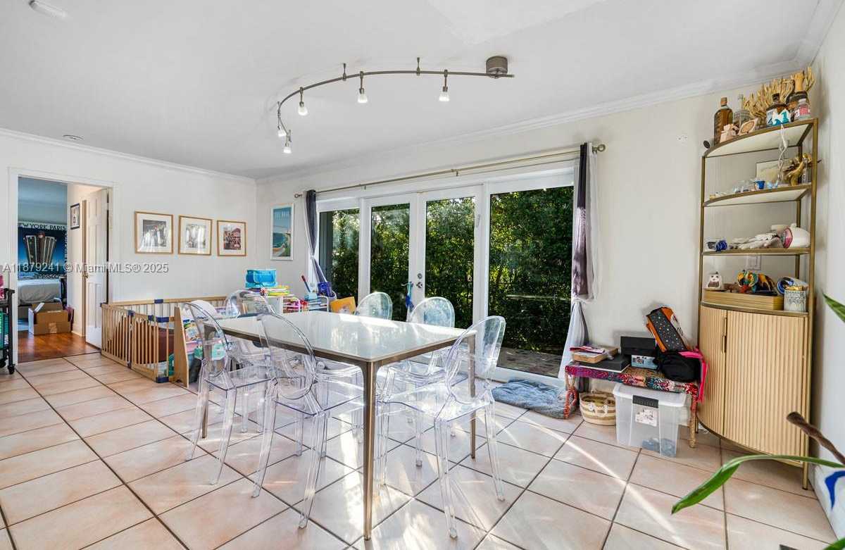 Small Image of 10110 EAST BROADVIEW DR, Bay Harbor Islands Number 14