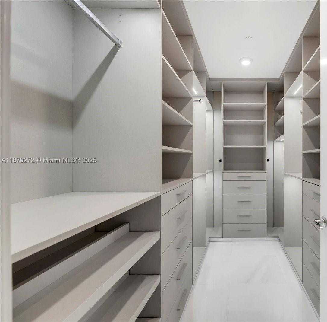 Small Image of 16901 COLLINS AVE #1403, Sunny Isles Beach Number 24