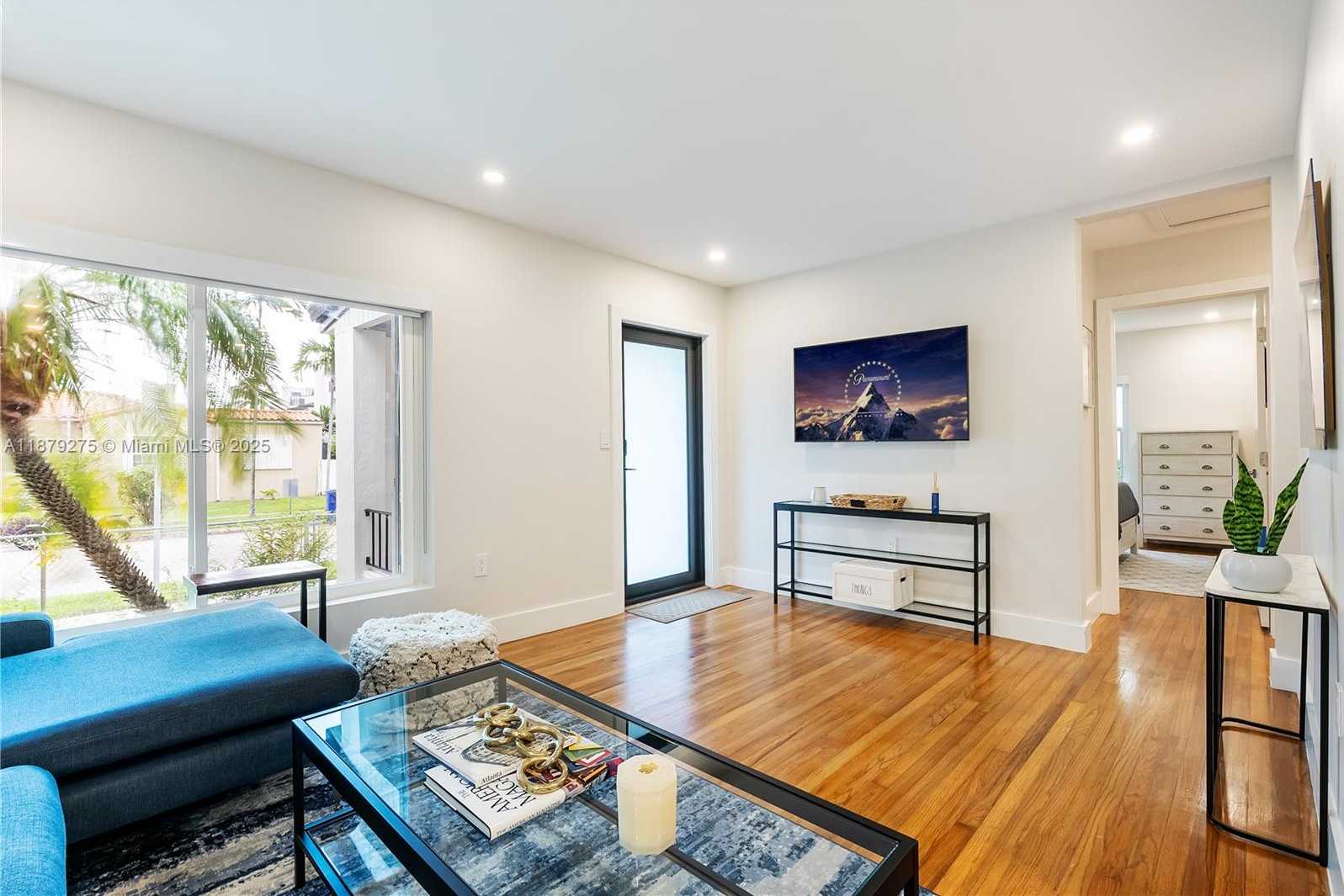 Small Image of 2100 SOUTH WEST 31ST AVE, Miami Number 11