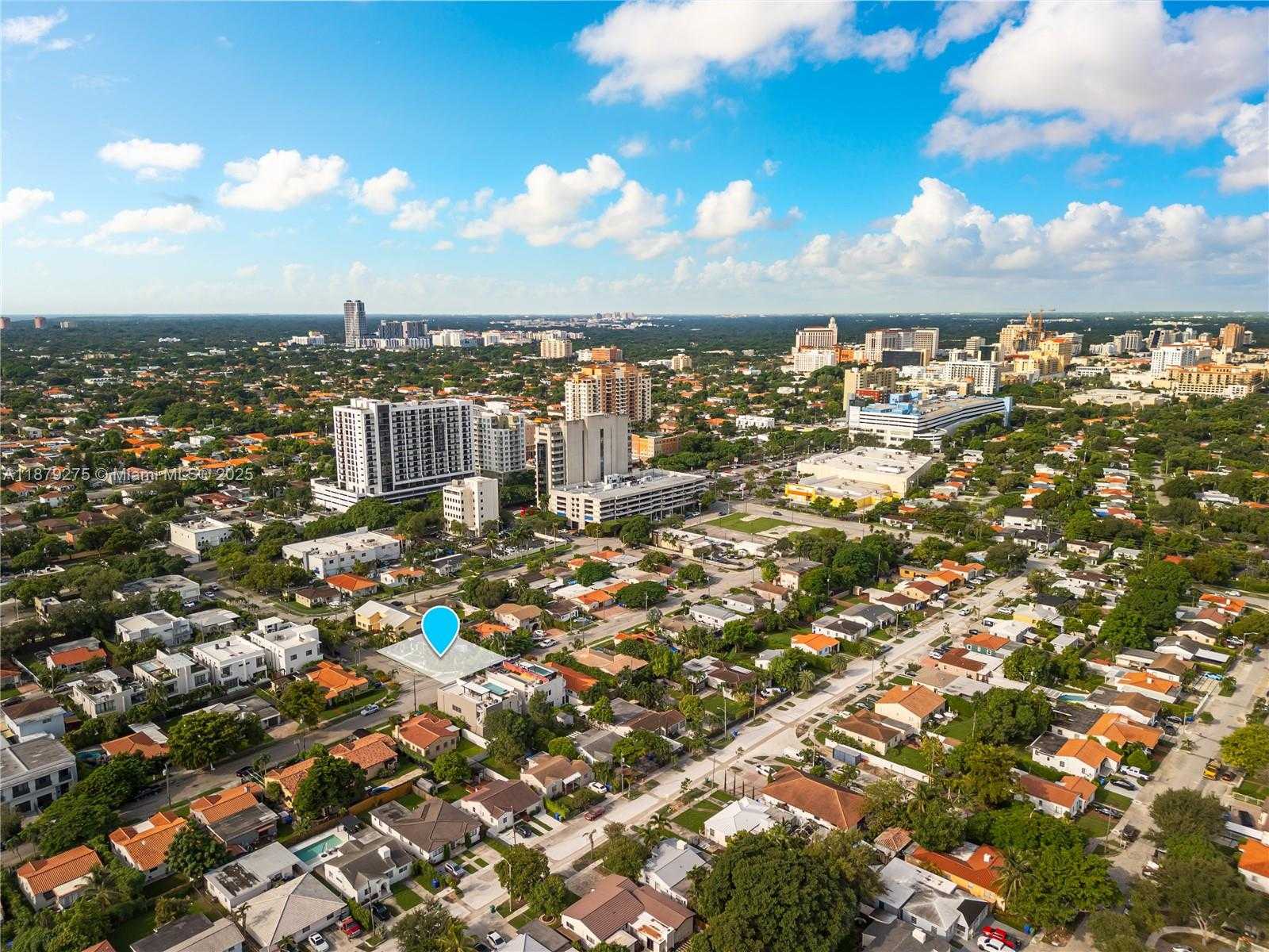 Small Image of 2100 SOUTH WEST 31ST AVE, Miami Number 20