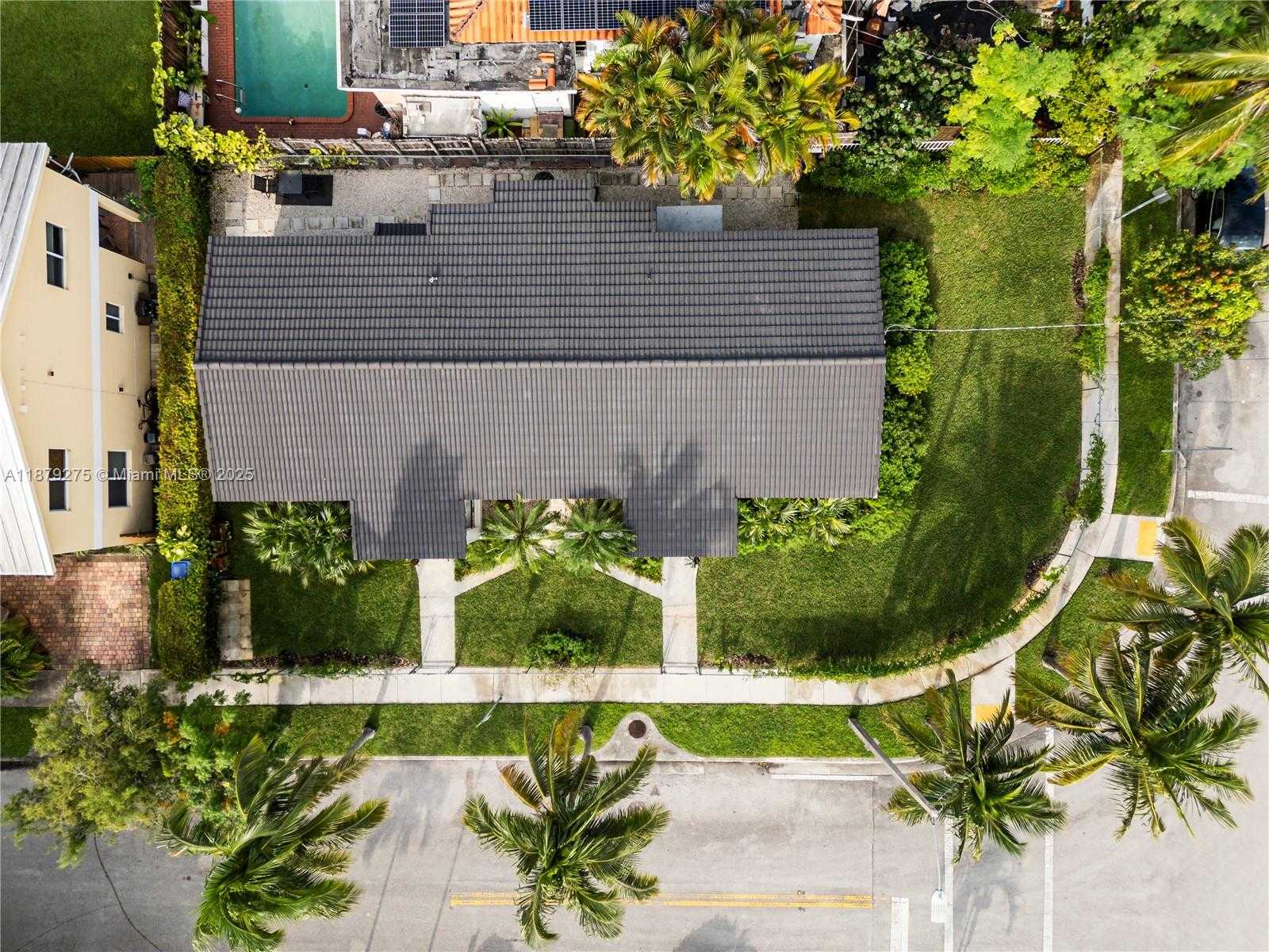Small Image of 2100 SOUTH WEST 31ST AVE, Miami Number 21